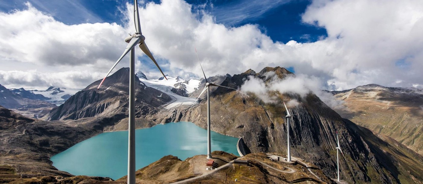 Wasser-undWindenergie